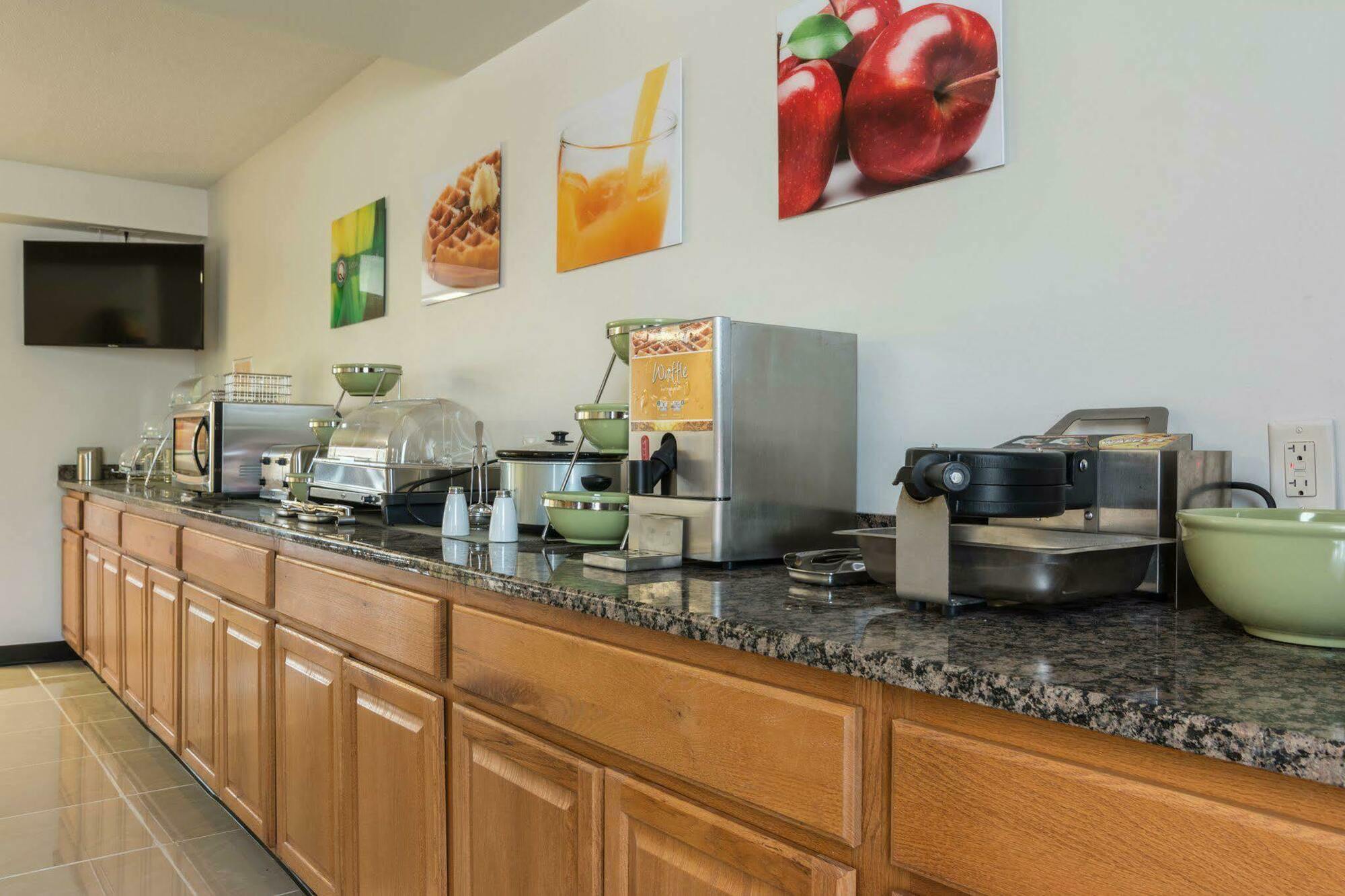 Days Inn By Wyndham Hartsfield Jackson Atlanta Airport West College Park Eksteriør bilde