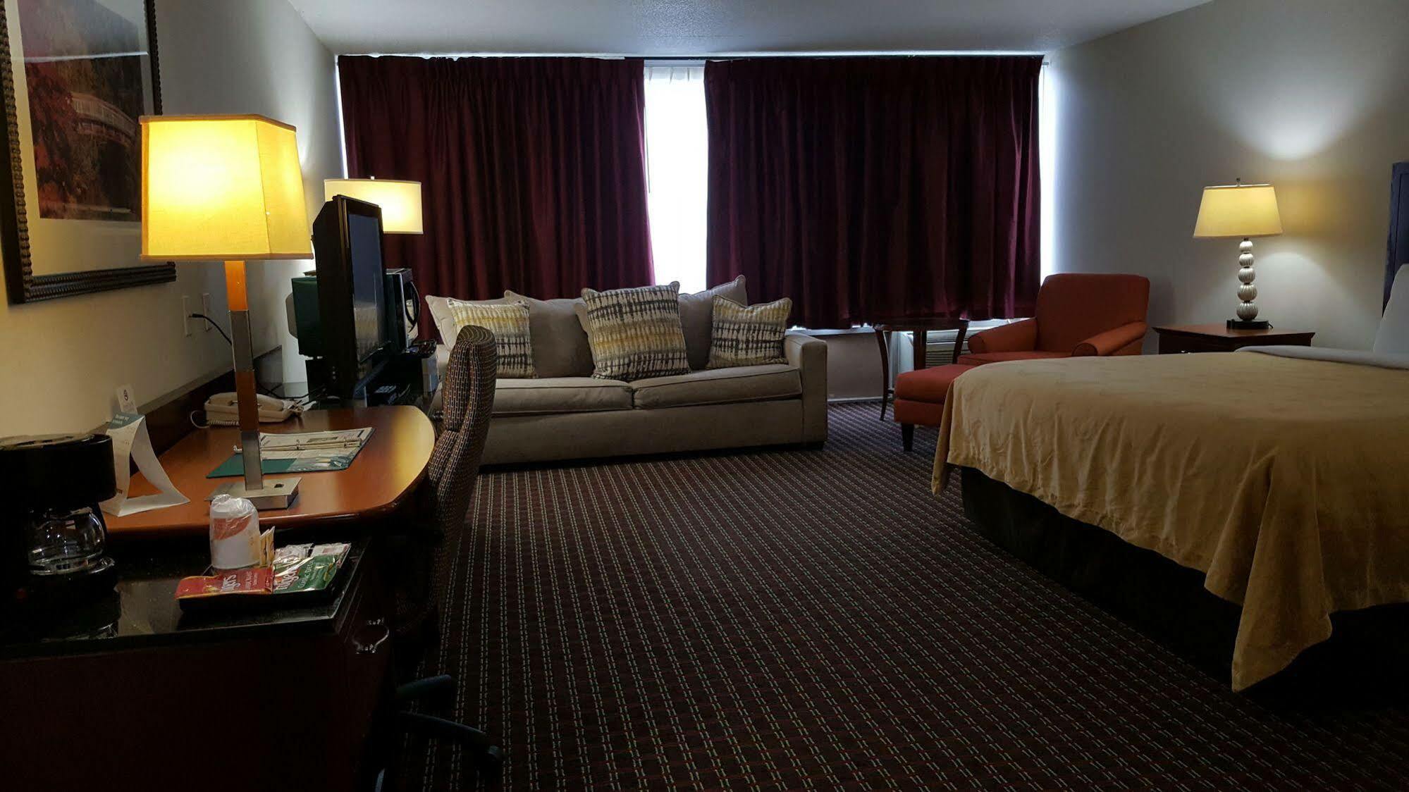 Days Inn By Wyndham Hartsfield Jackson Atlanta Airport West College Park Eksteriør bilde